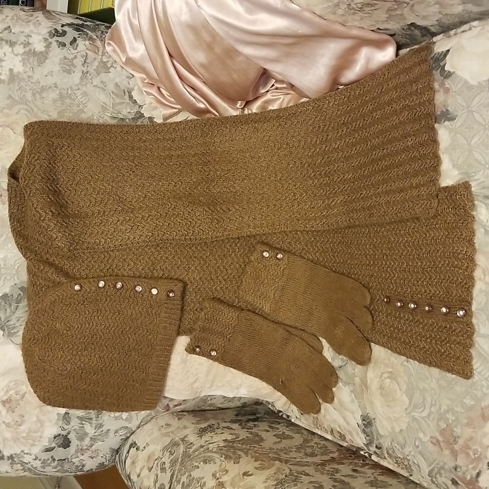 Hat scarf gloves set